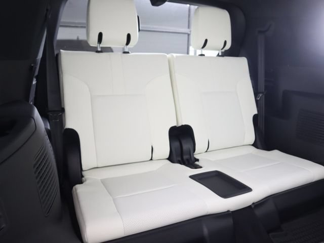 New 2026 Lexus LX 700h Luxury w/ Appearance Package AWD/4WD image 24