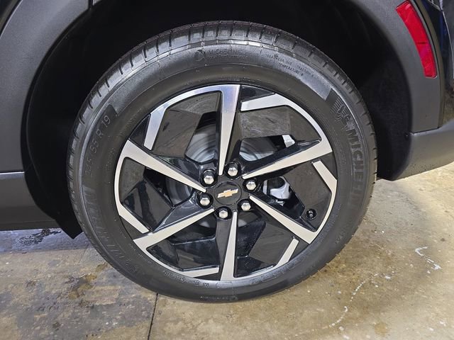 New 2026 Chevrolet Equinox EV LT image 34