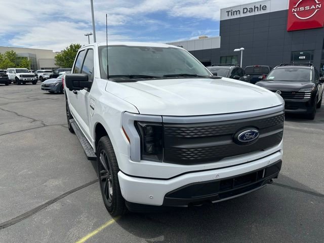 Used 2023 Ford F150 Lightning XLT AWD/4WD image 2