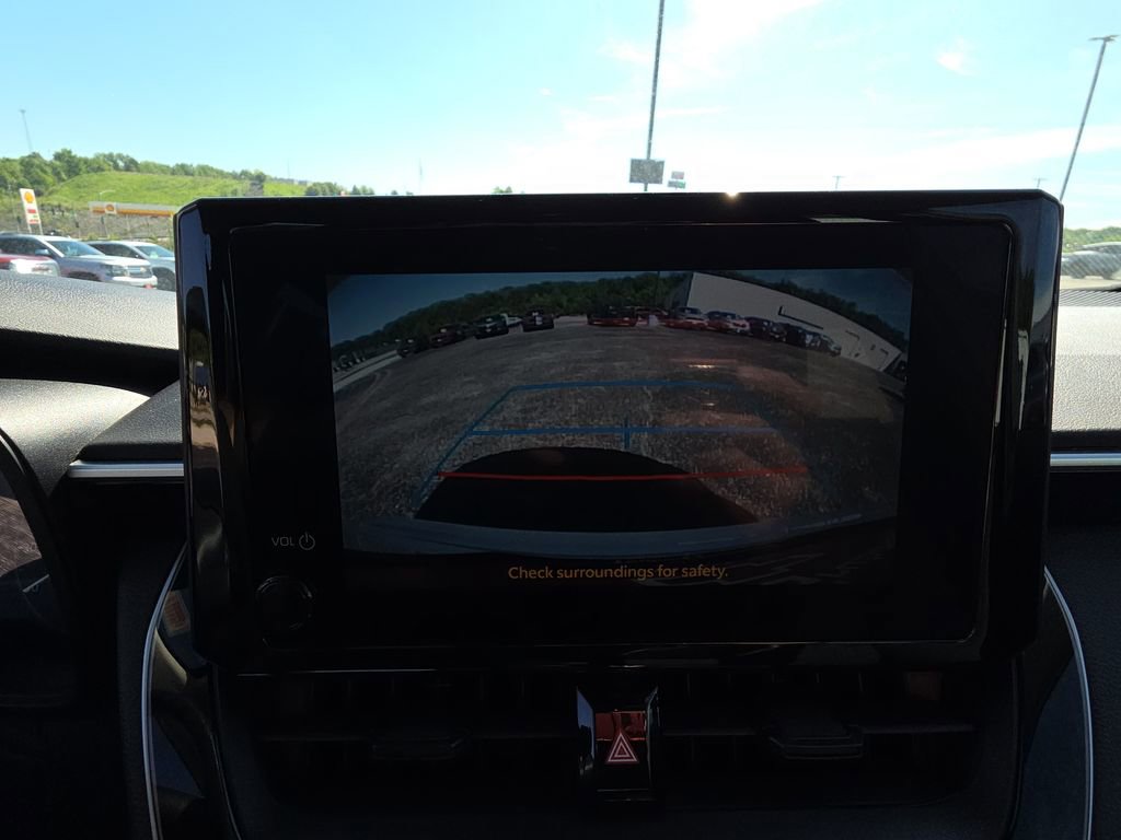 Used 2024 Toyota Corolla LE FWD image 22