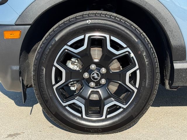 Certified 2025 Ford Bronco Sport Outer Banks w/ Outer Banks Tech Package+ AWD/4WD image 13