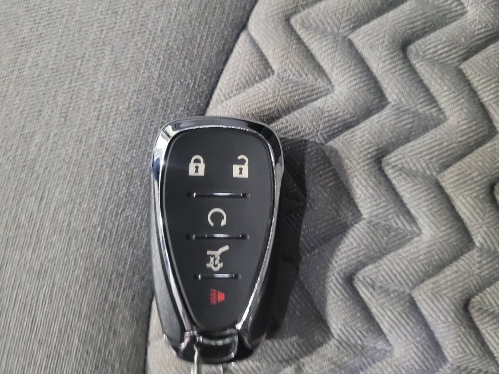 Used 2023 Chevrolet Equinox LT w/ Driver Convenience Package image 32