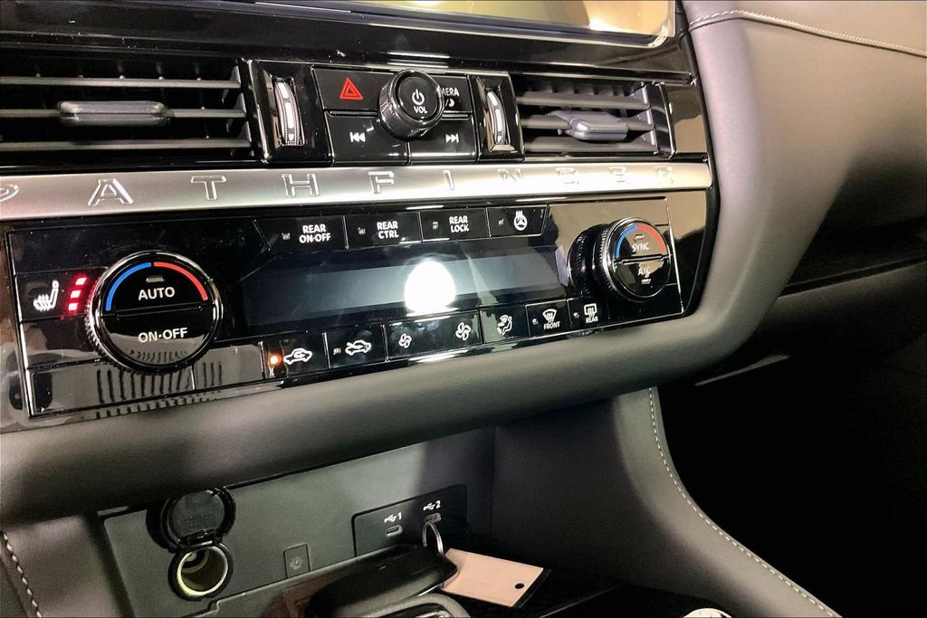 New 2026 Nissan Pathfinder SL AWD/4WD image 29