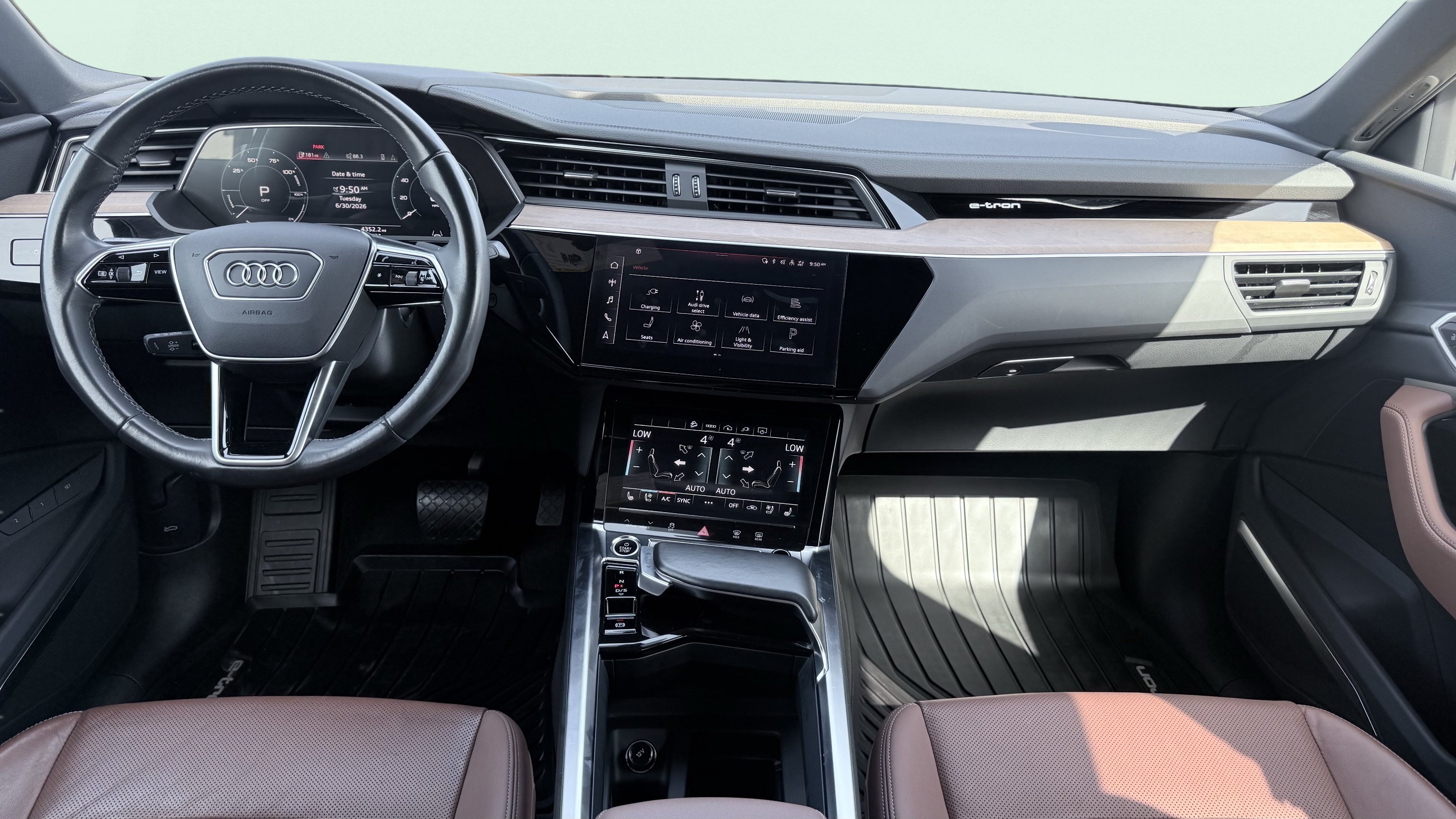 Used 2024 Audi Q8 e-tron Premium Plus w/ Premium Plus Package AWD/4WD image 64