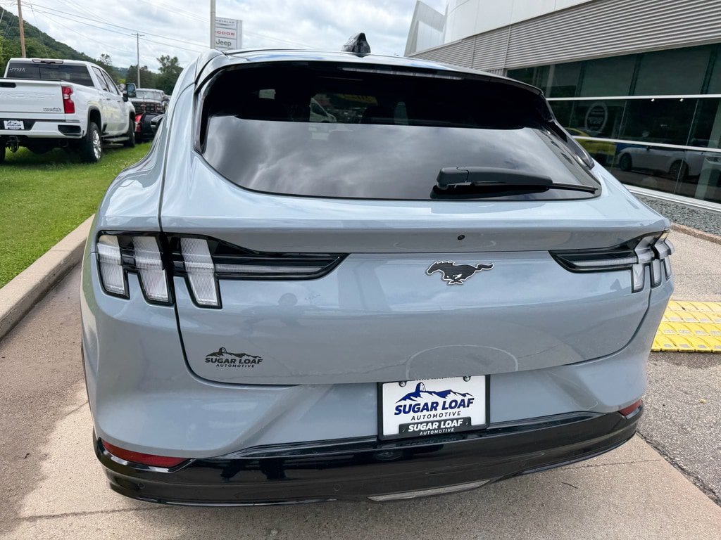 Used 2025 Ford Mustang Mach-E Premium w/ Sport Appearance Package AWD/4WD image 5