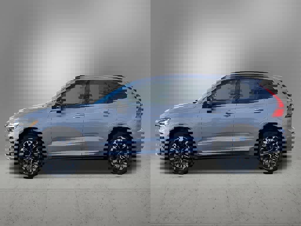 New 2026 Volvo XC60 B5 Plus w/ Protection Package Premier image 3
