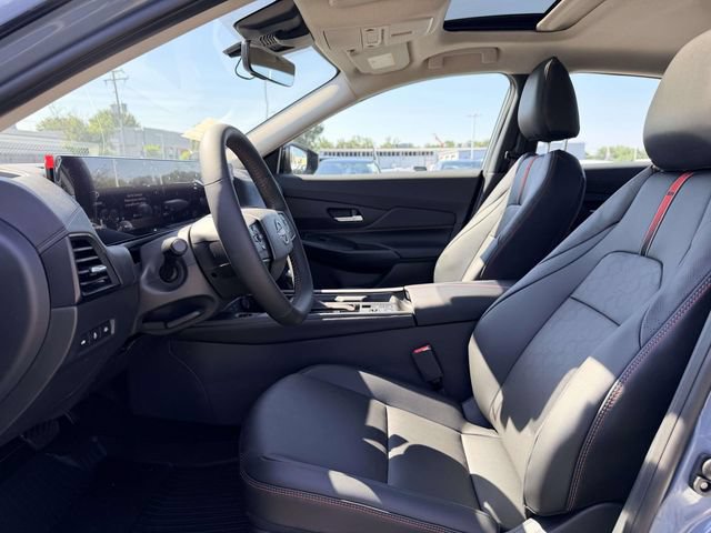 New 2026 Nissan Sentra SR w/ SR Premium Package FWD image 16