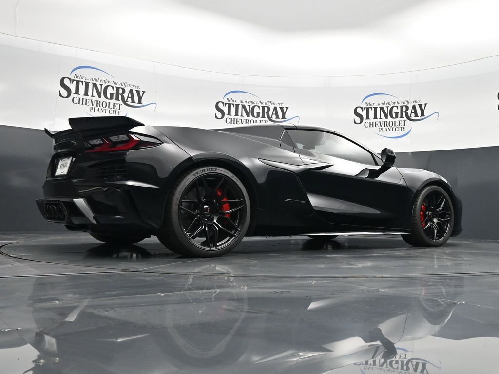 Used 2023 Chevrolet Corvette Z06 w/ Stealth Interior Trim Package image 23