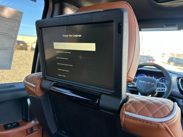 New 2026 Chrysler Pacifica Pinnacle FWD image 7