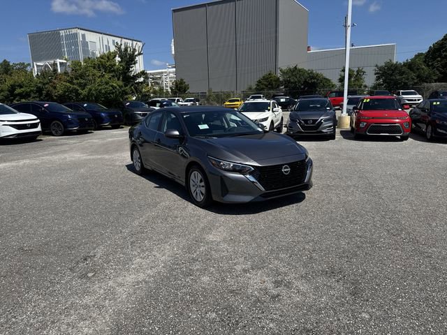 Used 2025 Nissan Sentra S image 3