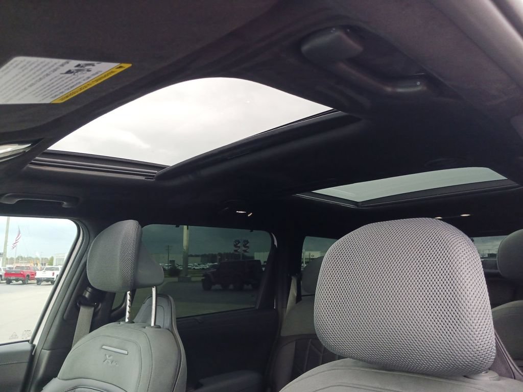Used 2027 Kia Telluride SX Prestige X-Pro AWD/4WD image 22