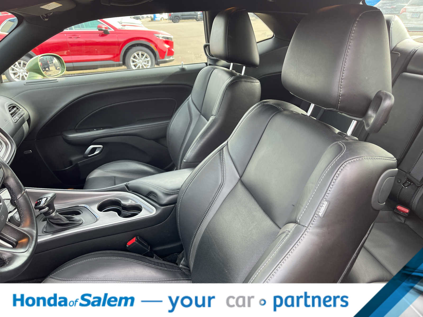 Used 2022 Dodge Challenger SXT w/ Plus Package image 11