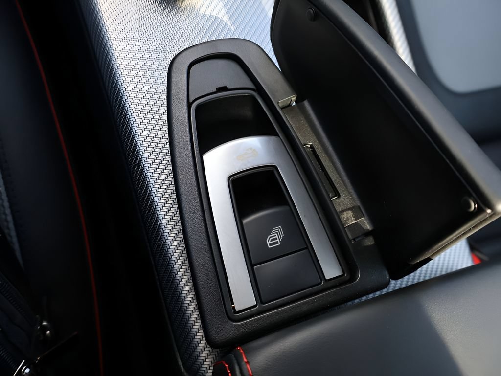 Used 2019 Mercedes-Benz SLC 43 AMG image 29