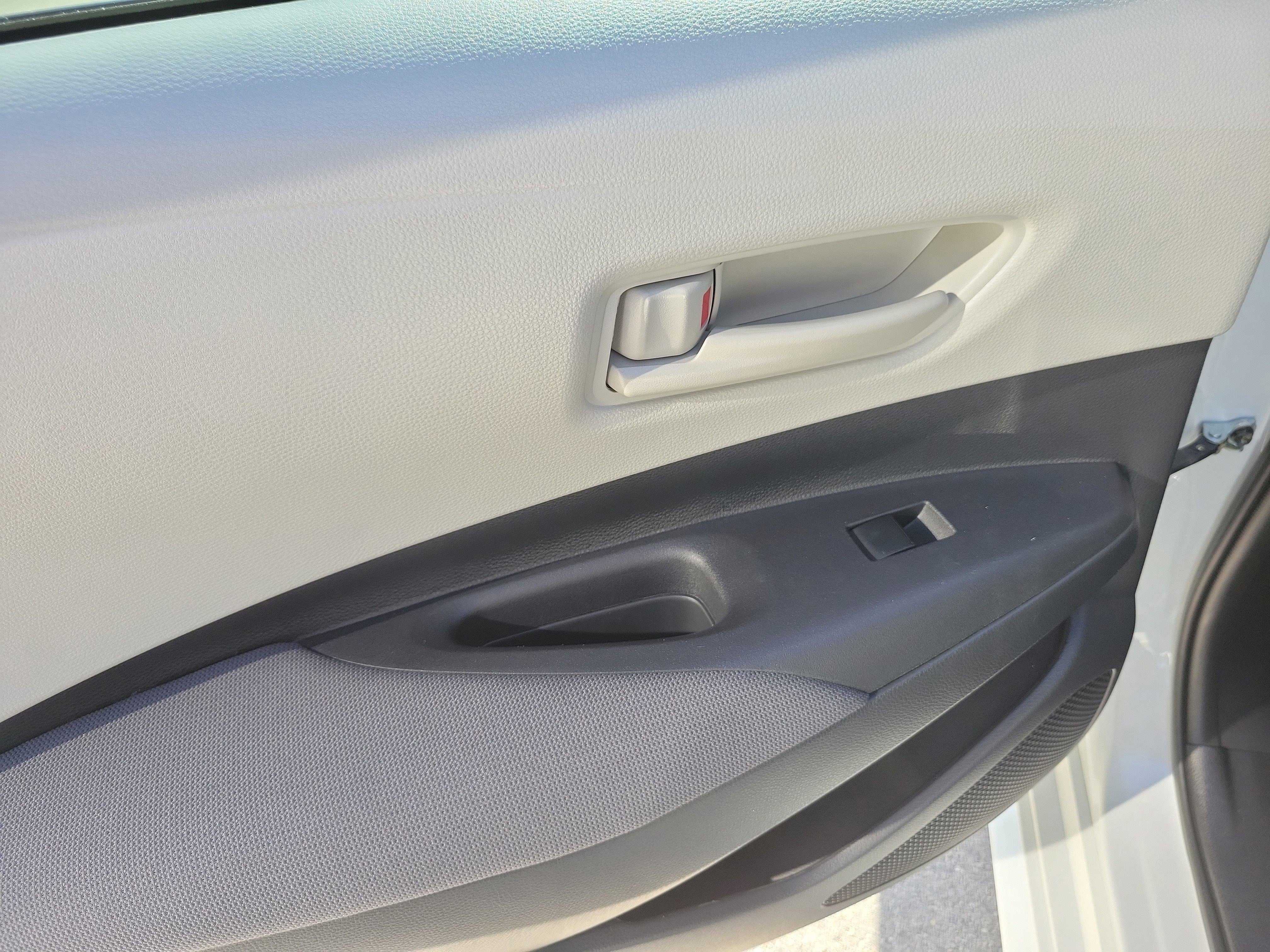 Used 2023 Toyota Corolla LE w/ LE Premium Package image 12