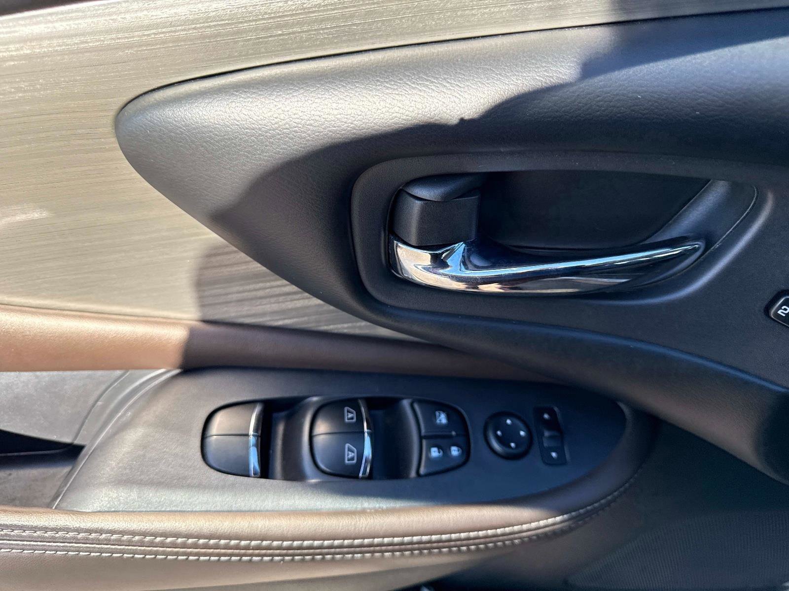 Used 2018 Nissan Murano Platinum w/ Cargo Package image 20