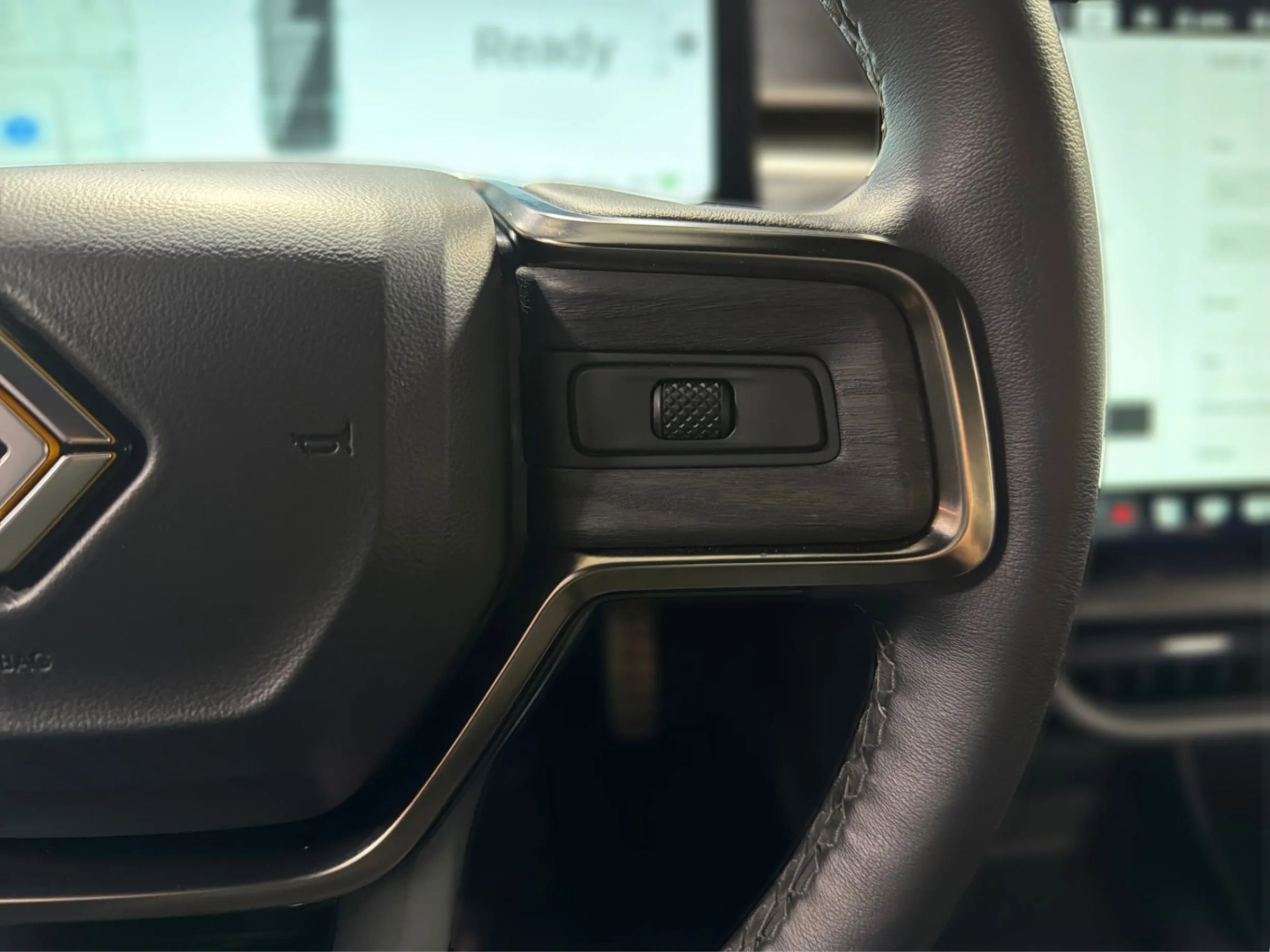 Used 2023 Rivian R1S Adventure AWD/4WD image 34