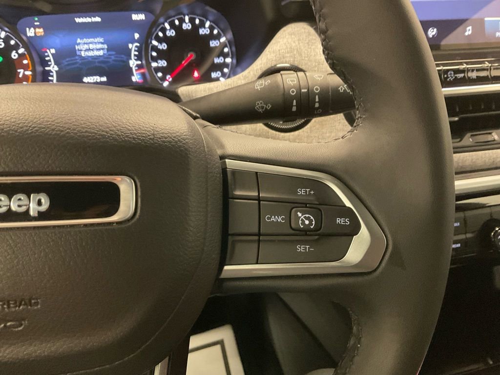 Used 2024 Jeep Compass Latitude image 23