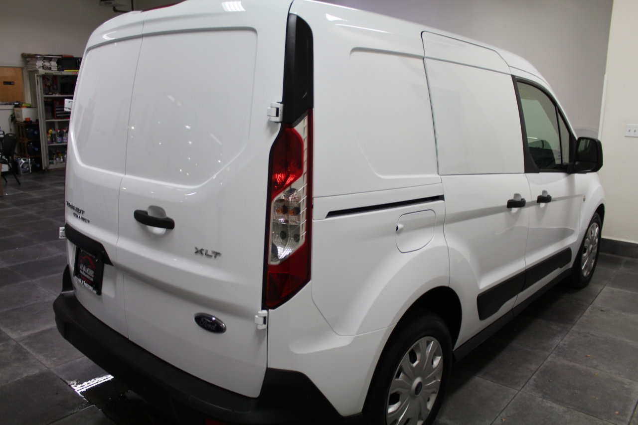 Used 2019 Ford Transit Connect XLT image 6