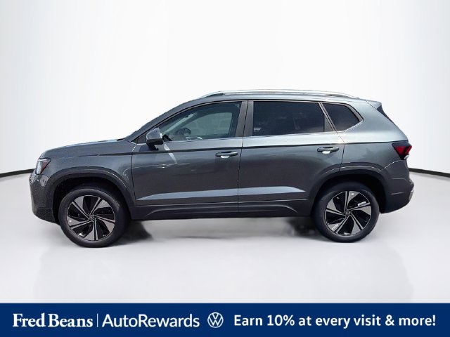 New 2026 Volkswagen Taos SE AWD/4WD image 3