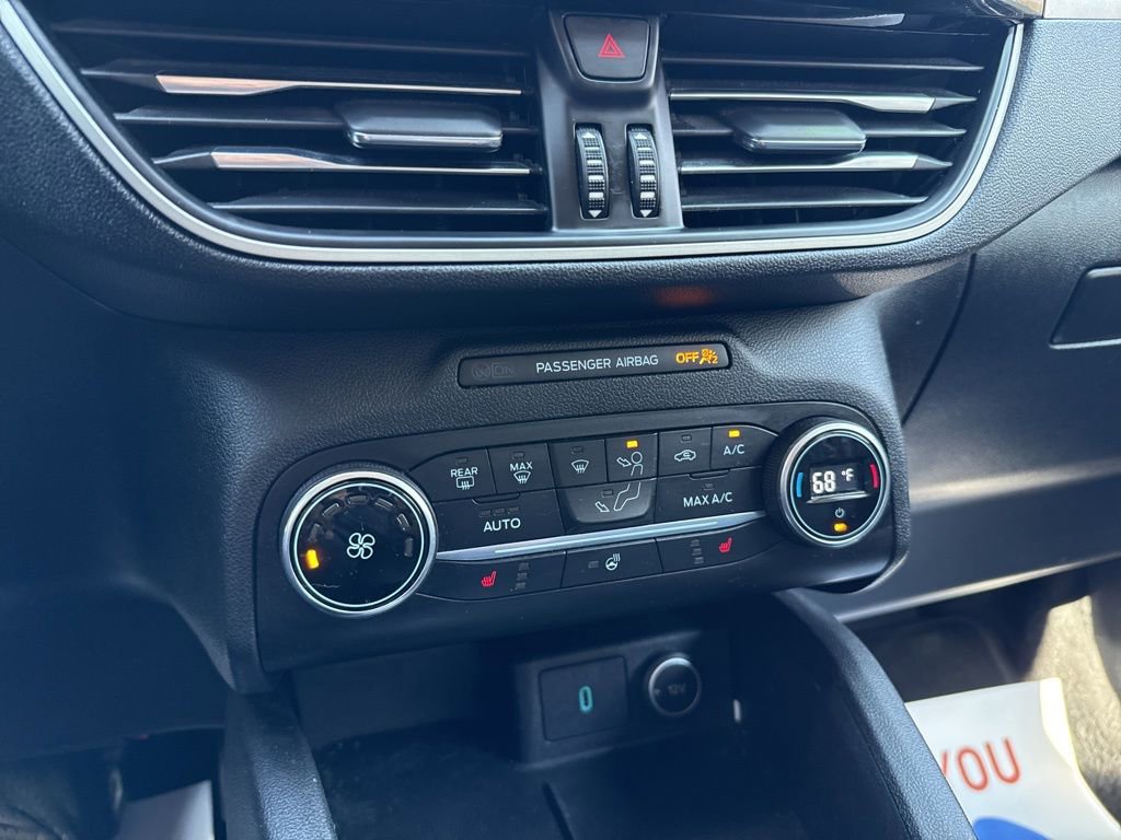 Used 2020 Ford Escape SEL image 32