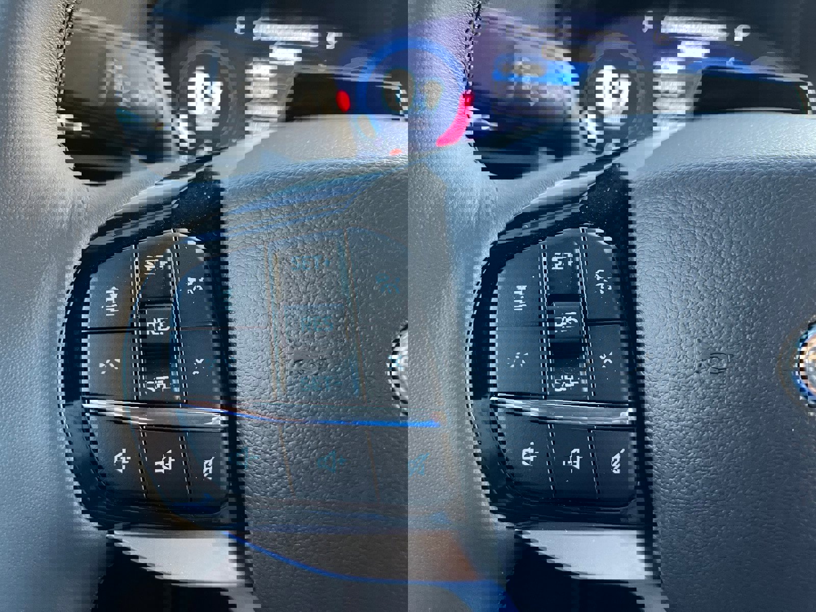 New 2026 Ford Explorer Platinum image 21