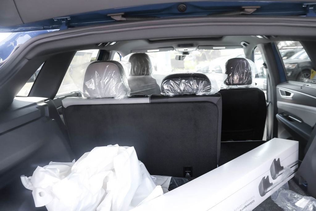 New 2026 Volkswagen Atlas Cross Sport SEL R-Line image 34