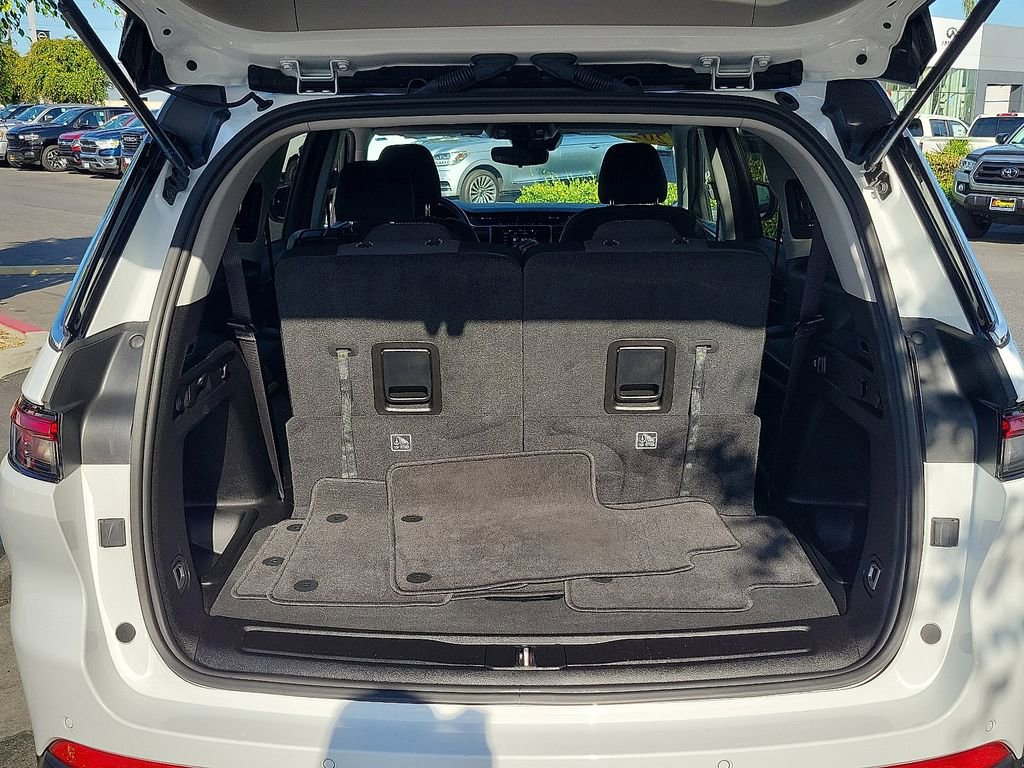 Used 2024 Jeep Grand Cherokee L Laredo image 20