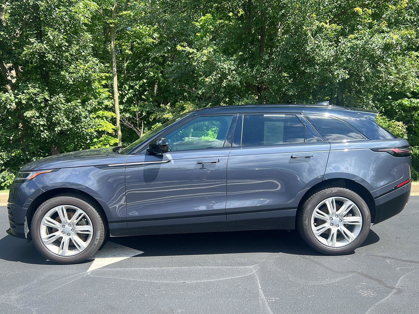 Certified 2024 Land Rover Range Rover Velar Dynamic SE AWD/4WD image 2