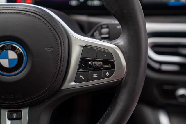 Used 2023 BMW i4 eDrive40 w/ M Sport Package image 29