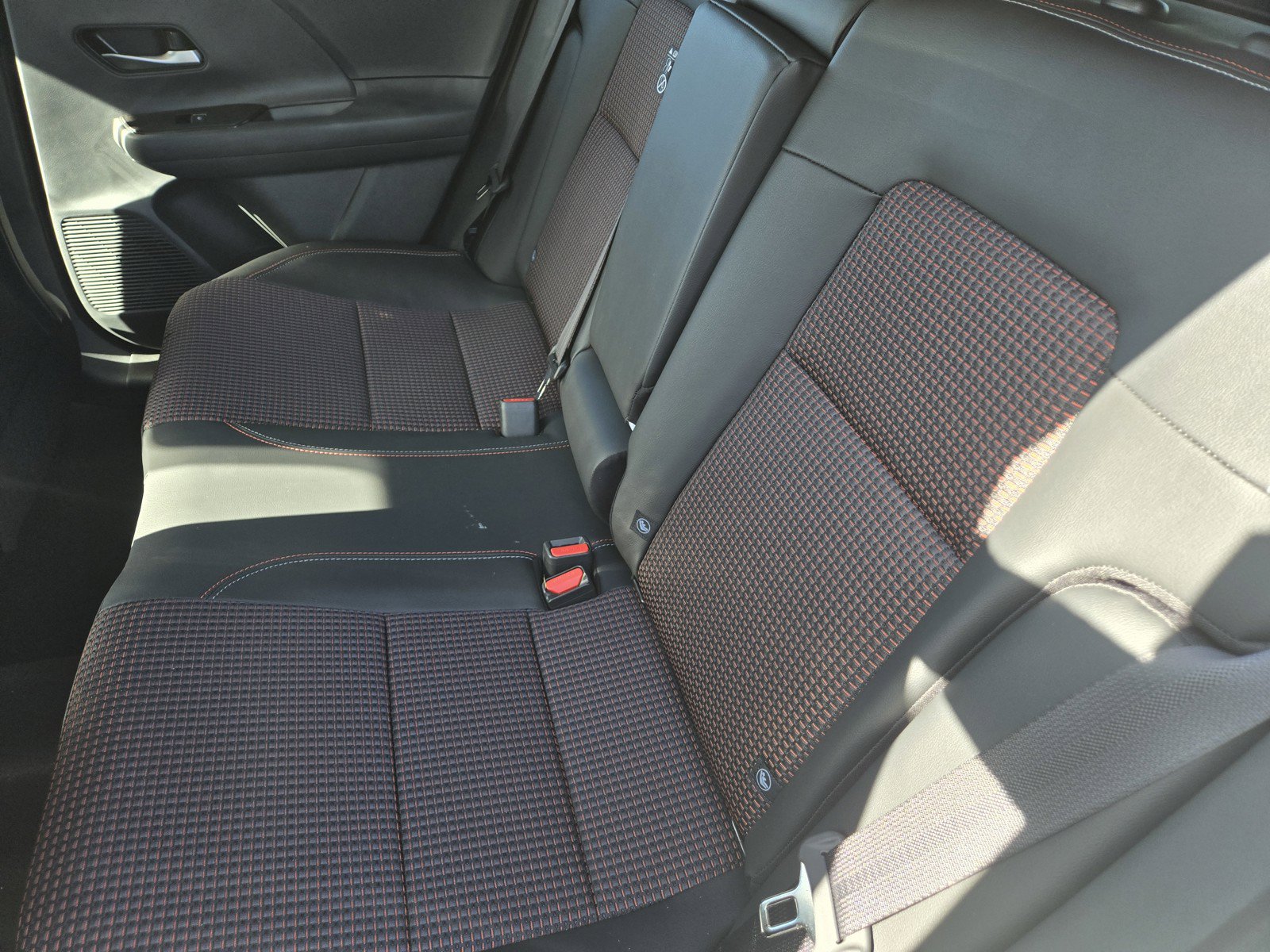 New 2026 Nissan Kicks SR AWD/4WD image 9
