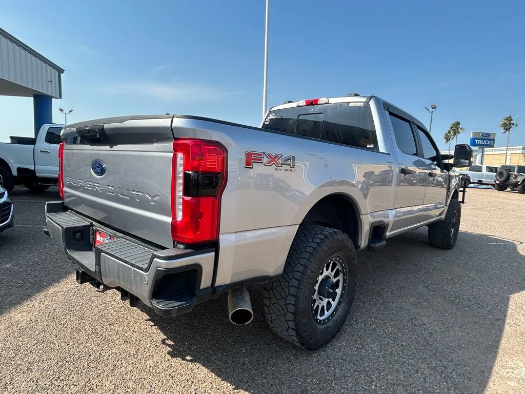 Used 2024 Ford F250 4x4 Crew Cab Super Duty image 6