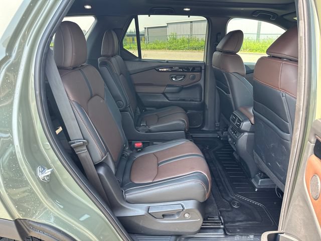 Used 2026 Honda Pilot TrailSport image 11