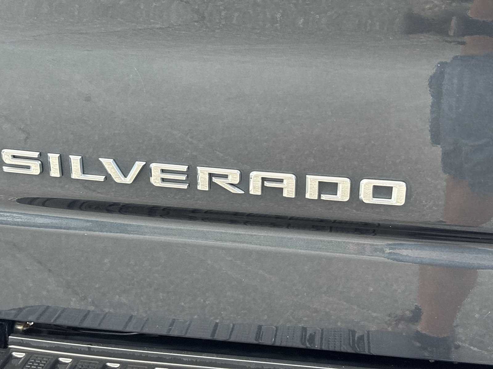 Used 2021 Chevrolet Silverado 1500 LT AWD/4WD image 28