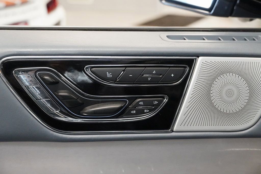 Used 2021 Lincoln Navigator L Black Label w/ Cargo Convenience Package image 19