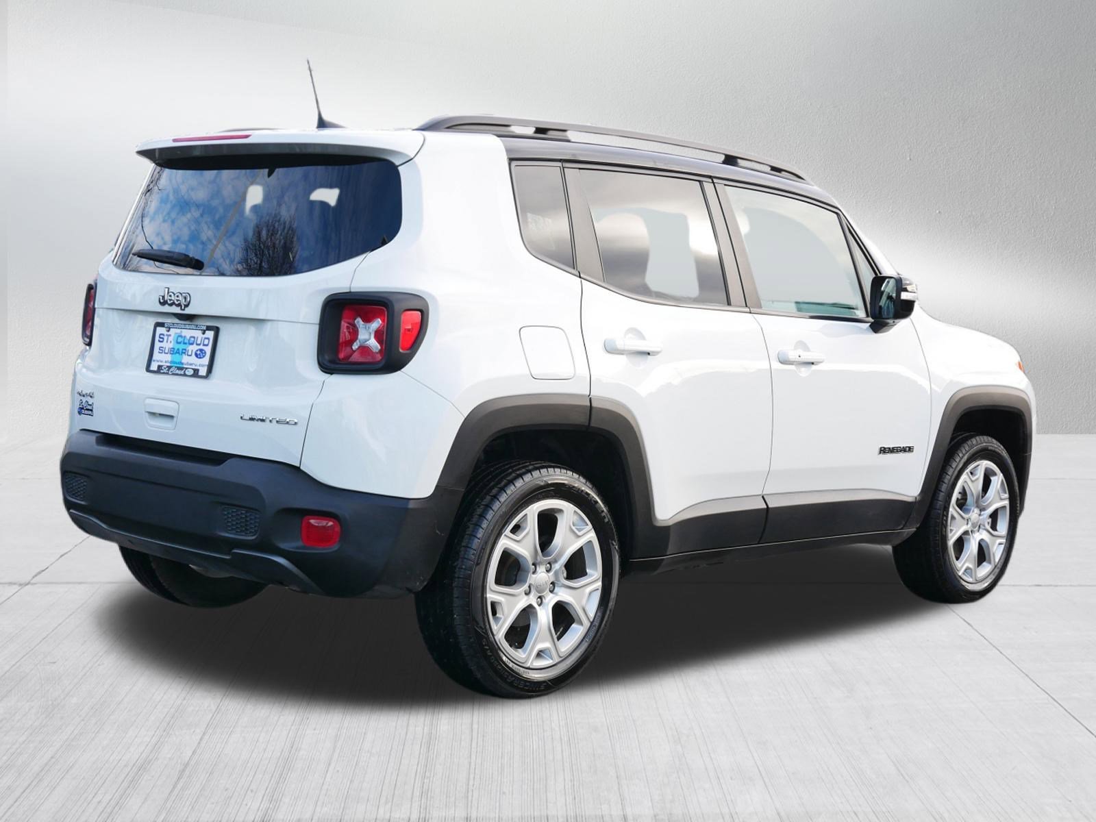 Used 2023 Jeep Renegade Limited image 7