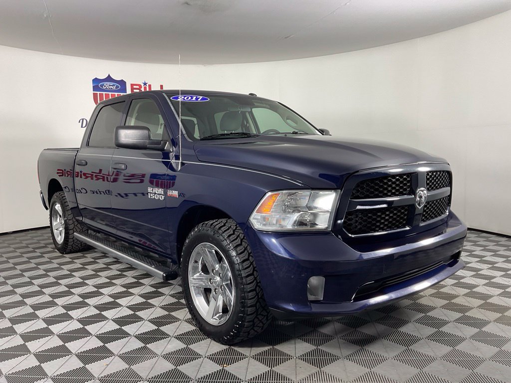 Used 2017 RAM 1500 Express AWD/4WD image 1