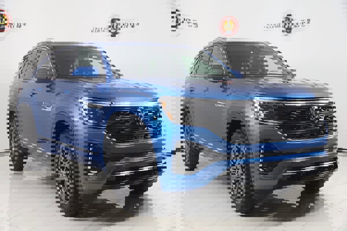 Used 2024 Volkswagen Atlas Cross Sport SEL R-Line image 21