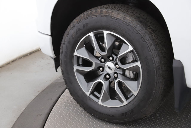 Used 2024 Chevrolet Silverado 1500 RST AWD/4WD image 13