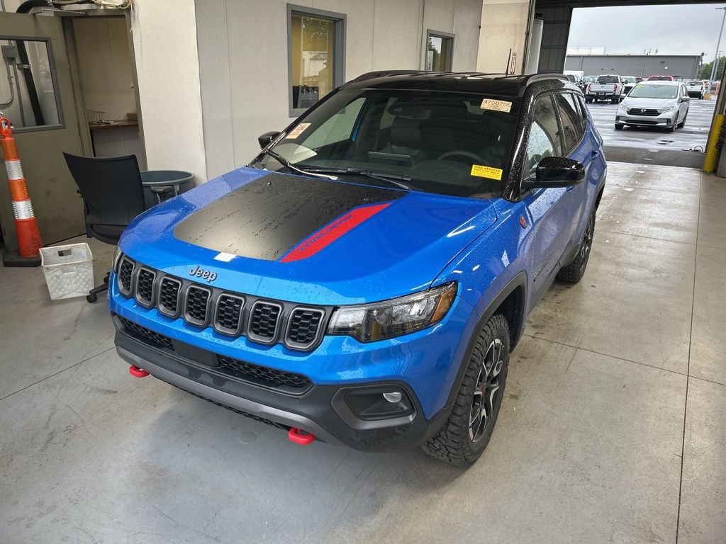 Used 2025 Jeep Compass Trailhawk