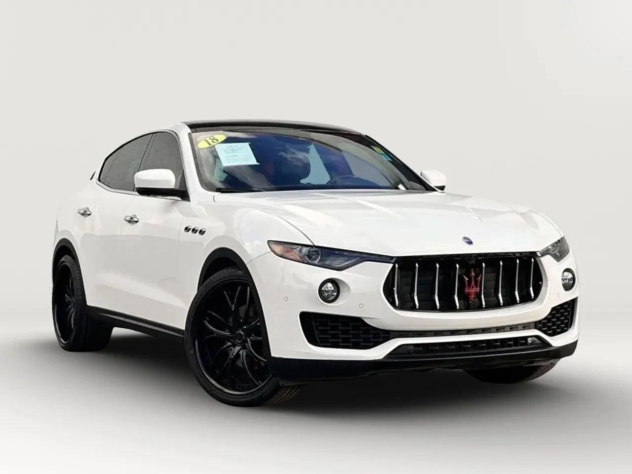 Used 2018 Maserati Levante AWD/4WD image 3