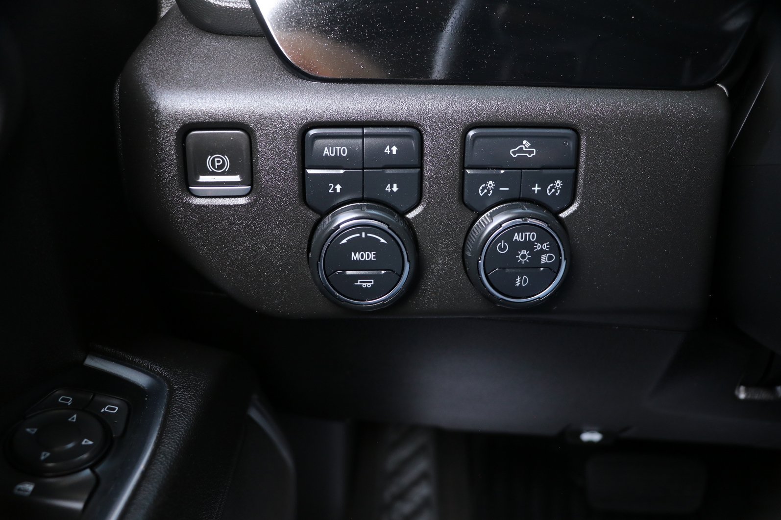 Used 2023 Chevrolet Silverado 1500 RST w/ Z71 Off-Road Package AWD/4WD image 12