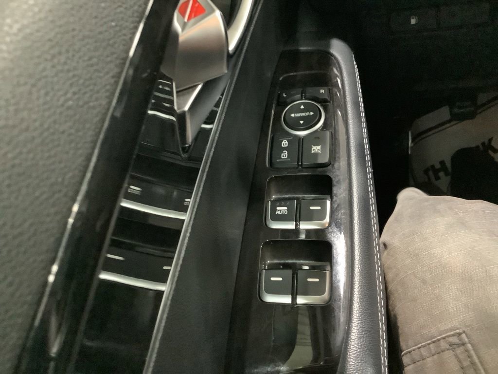 Used 2016 Kia Sorento LX image 16