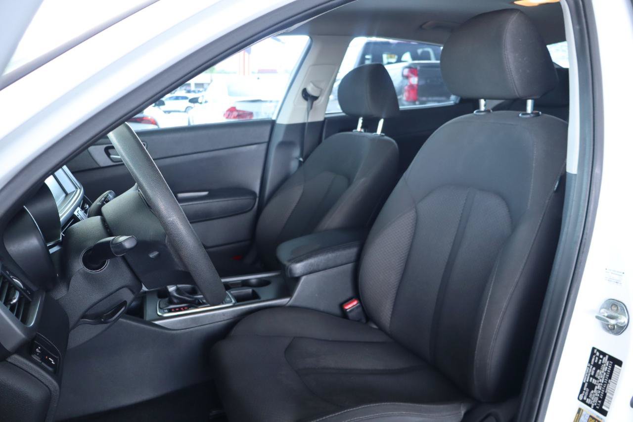 Used 2018 Kia Optima LX FWD image 15