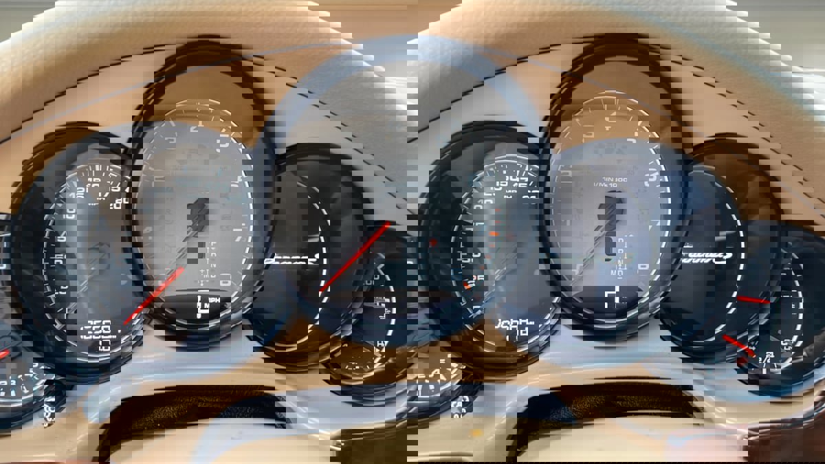 Used 2012 Porsche Panamera S image 13