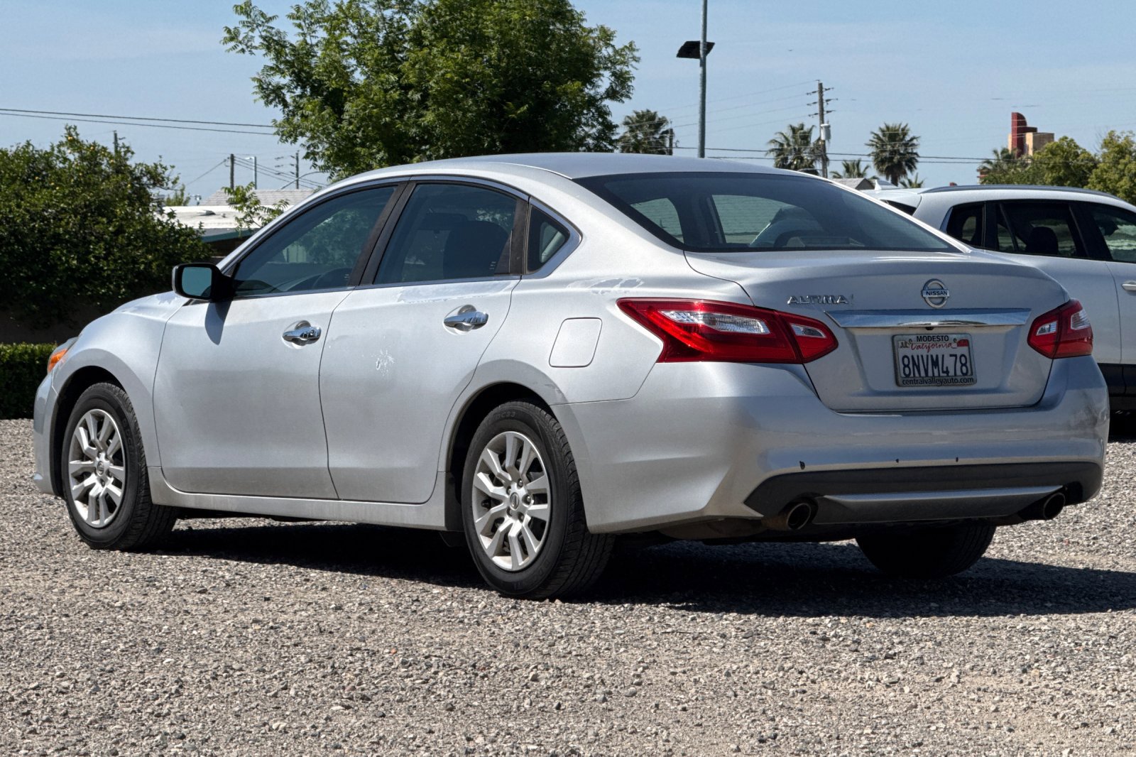 Used 2016 Nissan Altima 2.5 S w/ Power Driver Seat Package FWD image 6