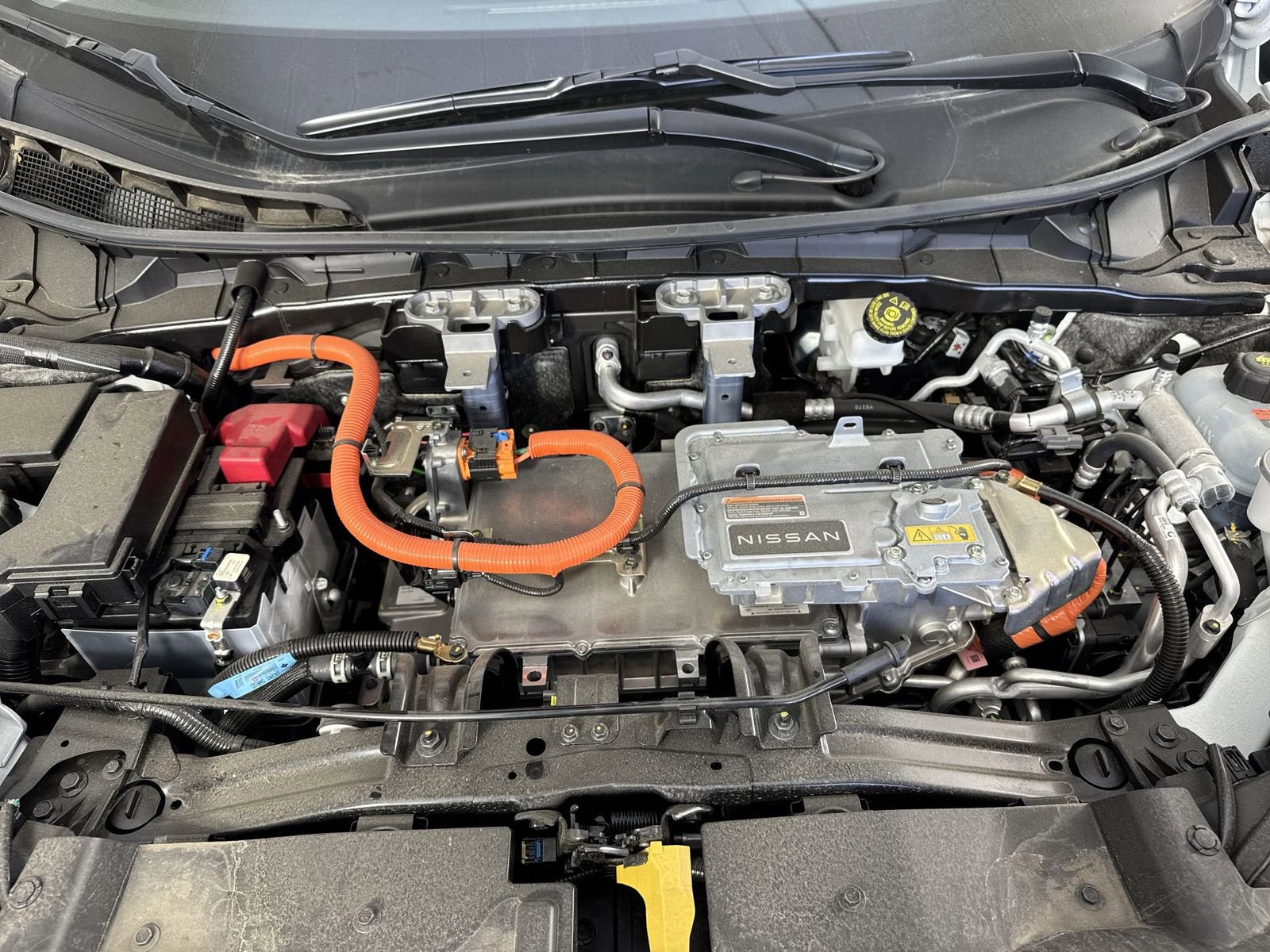 New 2025 Nissan Ariya AWD image 27