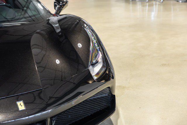Used 2019 Ferrari 488 GTB RWD image 10