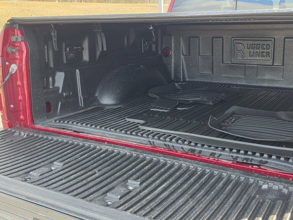 Used 2018 Ford F150 Raptor w/ Equipment Group 801A Mid image 34