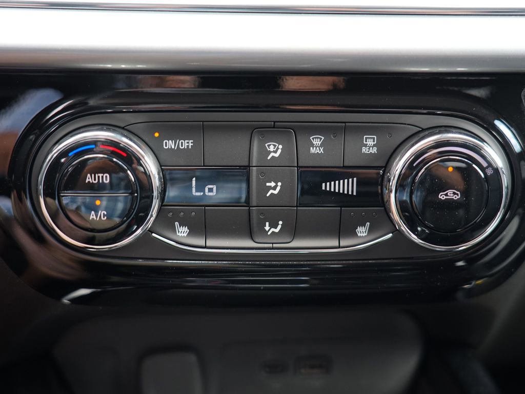 New 2026 Chevrolet Trax LT w/ Driver Confidence Package FWD image 22