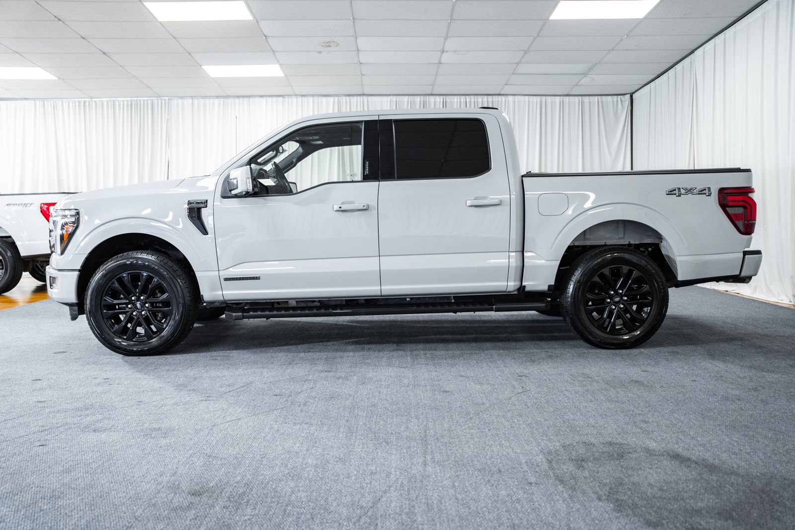 Used 2024 Ford F150 Lariat w/ Equipment Group 502A High AWD/4WD image 5